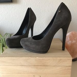 Rock & Republic Celina Pump